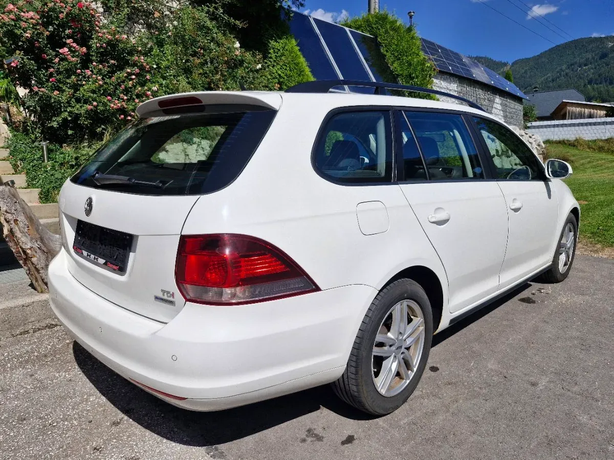 Volkswagen Golf 2012 photo 3