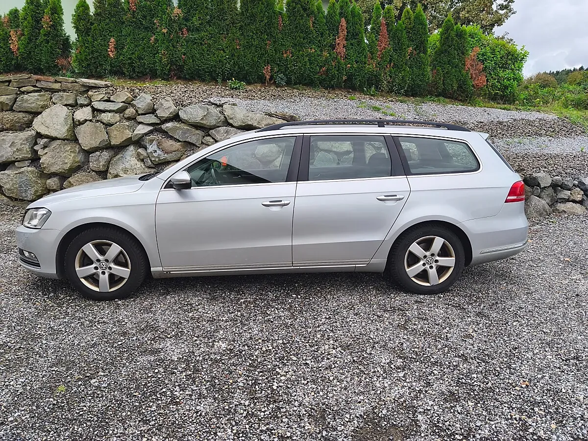 Volkswagen Passat 2013 photo 2