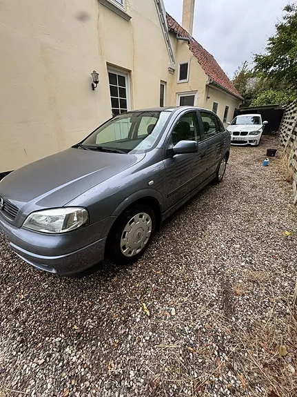 Opel Astra 2006 photo 2
