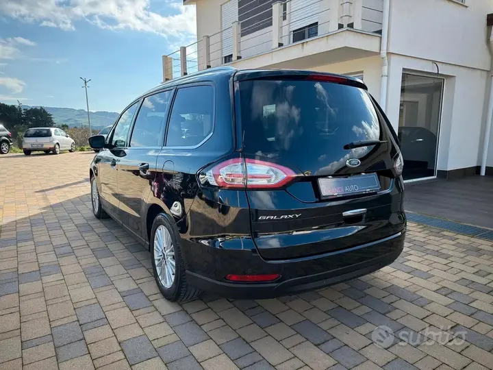 Ford Galaxy 2018 photo 3