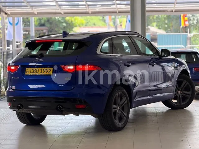 Jaguar F-Pace 2018 photo 4