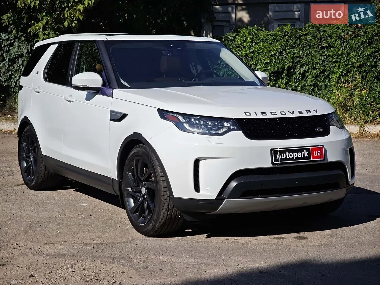 Land Rover Discovery 2017 photo 4