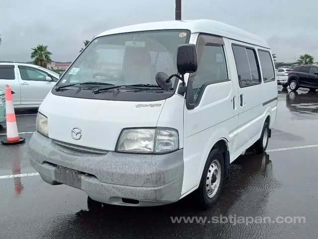 Mazda Bongo Van 2004 photo 2