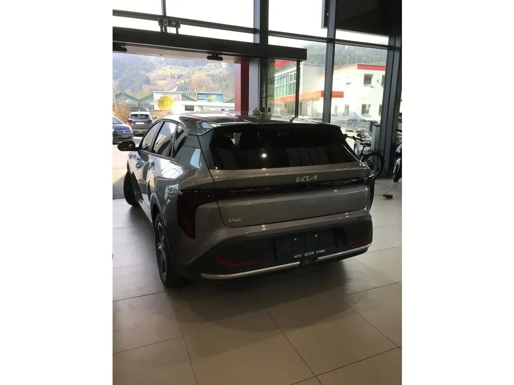 Kia K4 photo 3