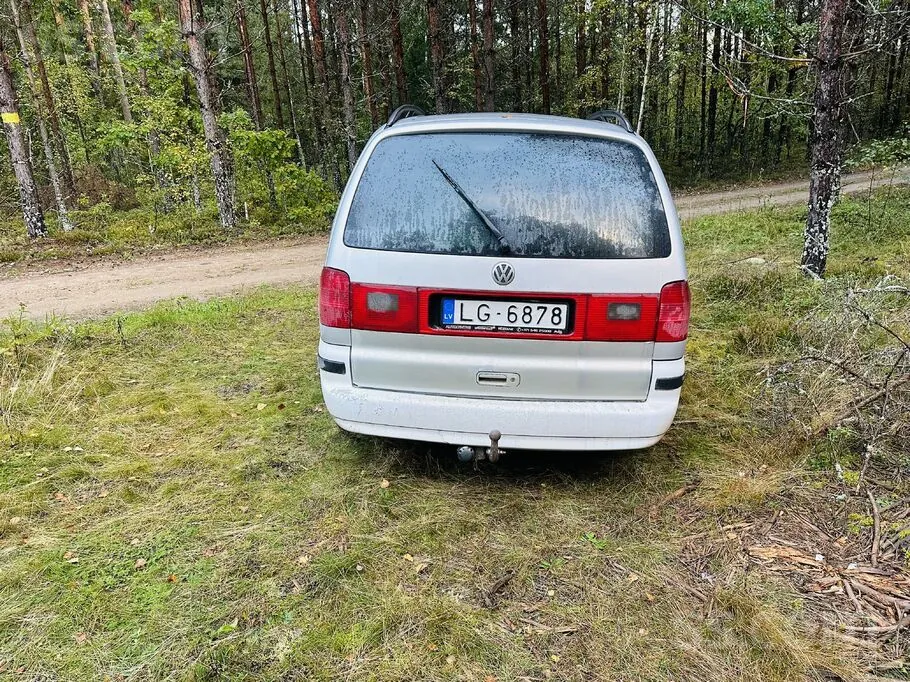 Volkswagen Sharan 2002 photo 4