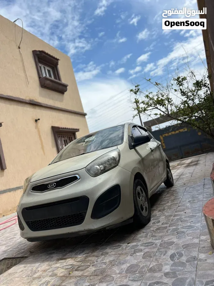 Kia Picanto 2012 photo 4