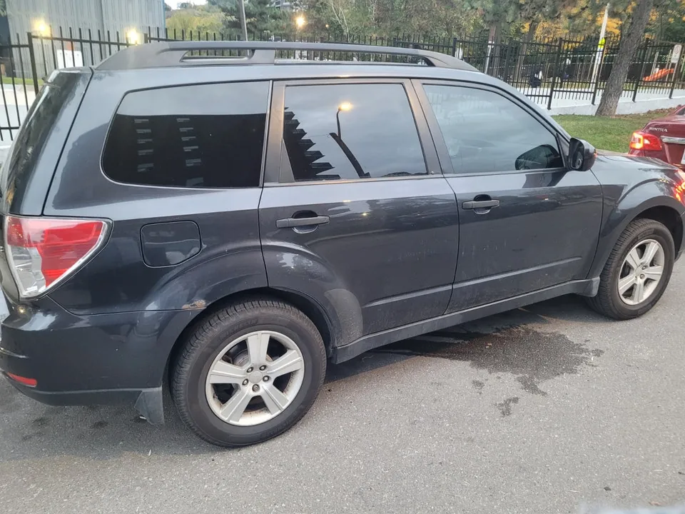 Subaru Forester 2010 photo 2