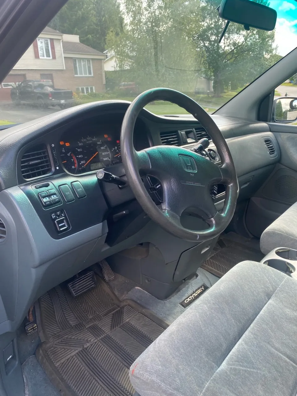 Honda Odyssey 1999 photo 4