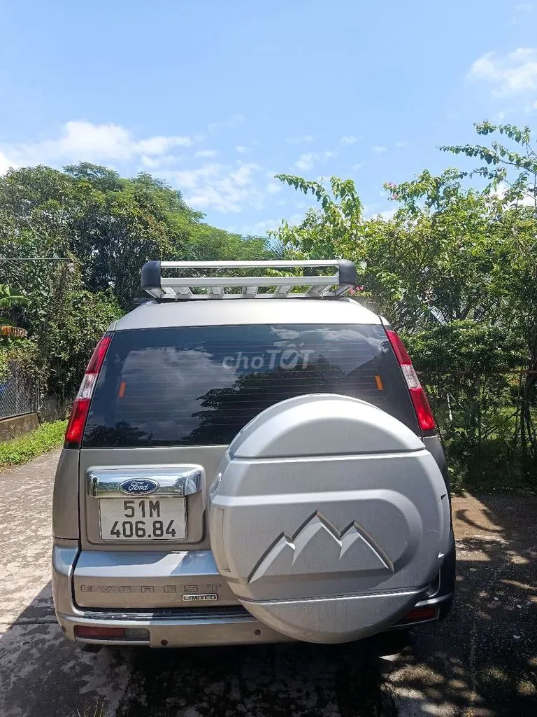 Ford Everest 2014 photo 2