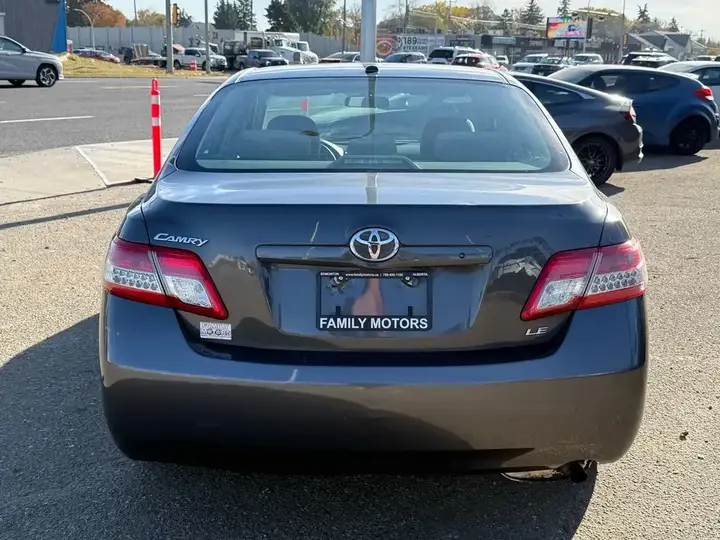 Toyota Camry 2011 photo 5