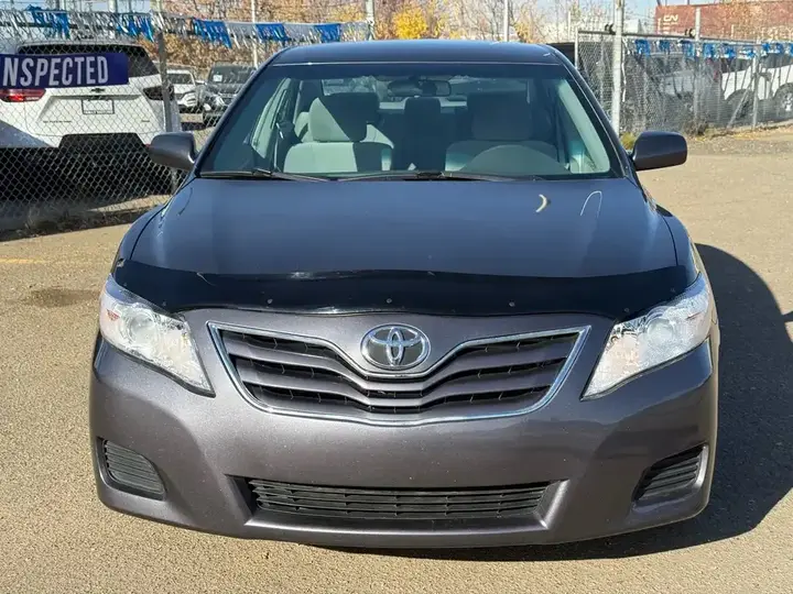 Toyota Camry 2011 photo 2