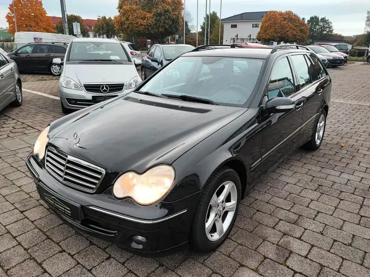 Mercedes-Benz C200