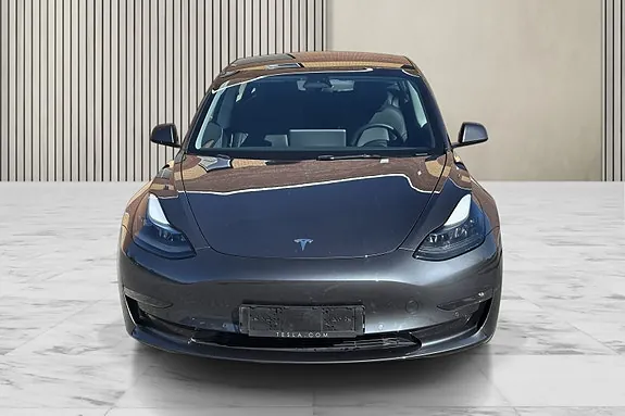 Tesla Model 3 2022 photo 4