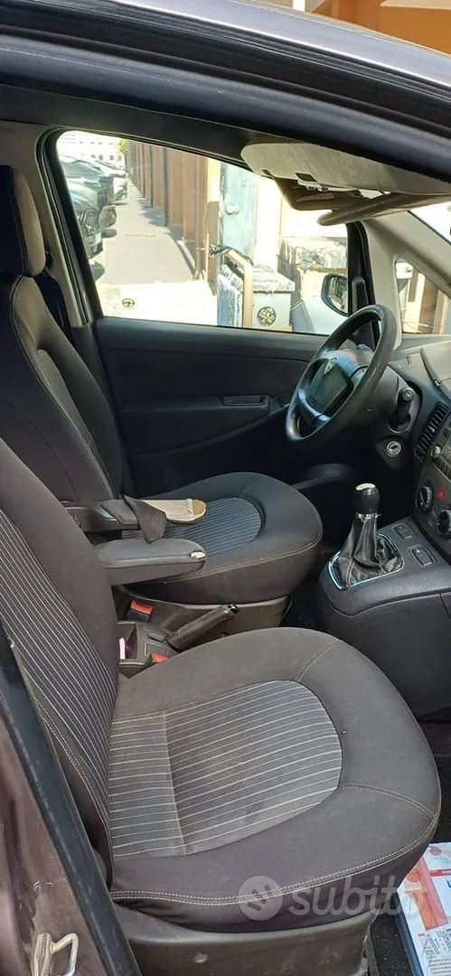 Lancia Musa 2008 photo 5