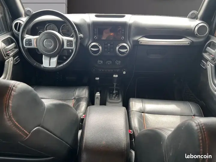 Jeep Wrangler 2011 photo 2