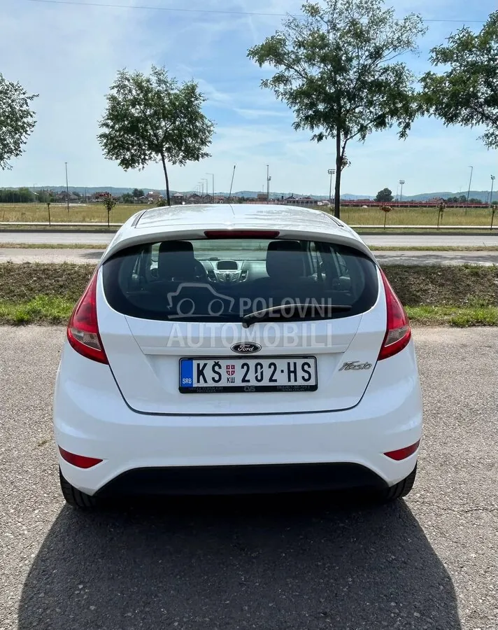 Ford Fiesta 2010 photo 5