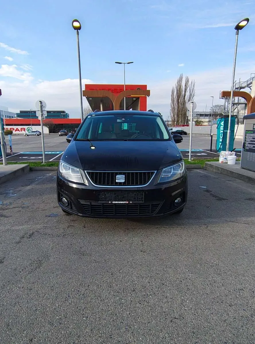 Seat Alhambra 2011 photo 2