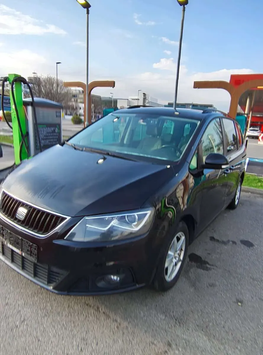 Seat Alhambra 2011 photo 3