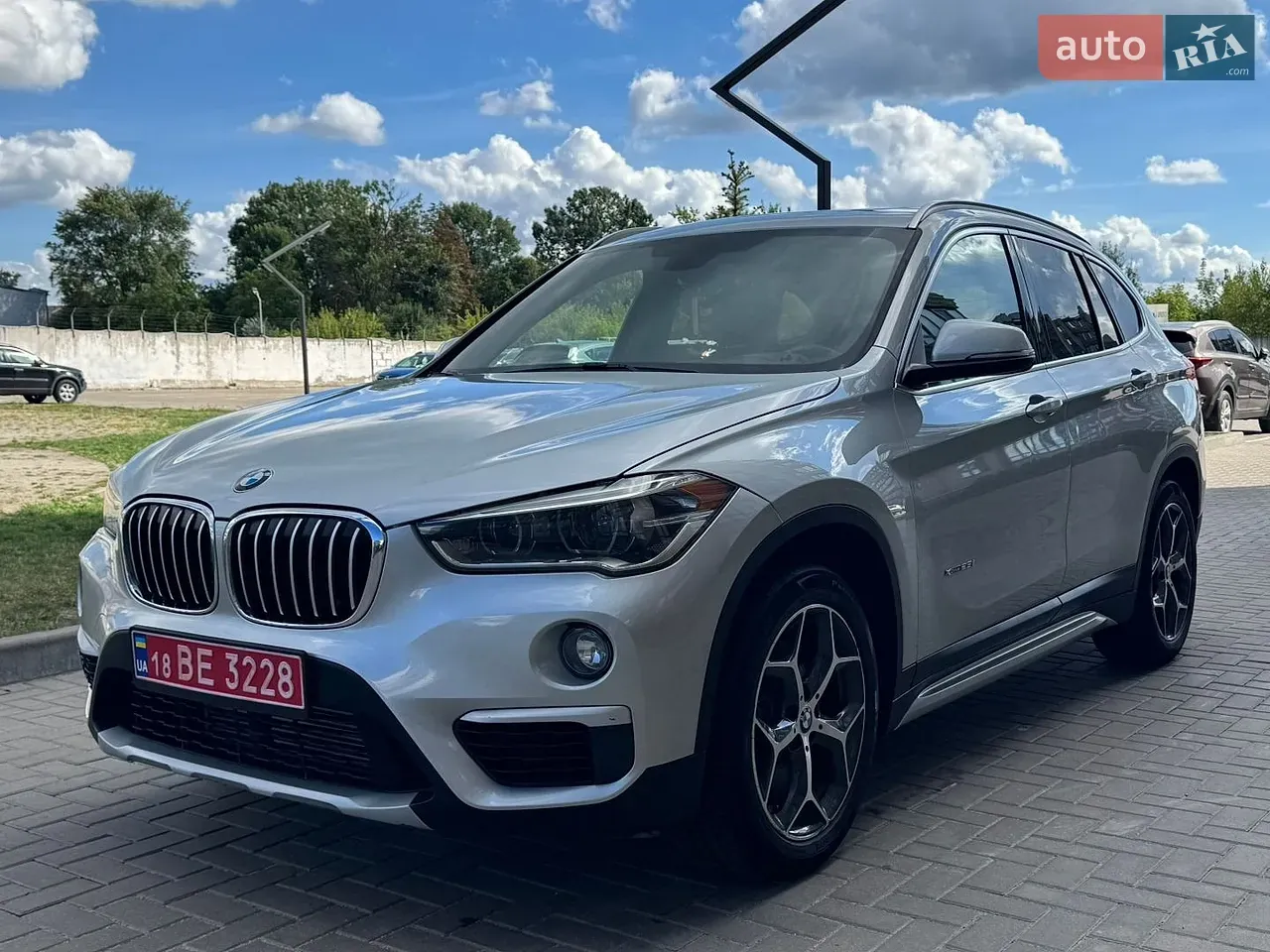 BMW X1