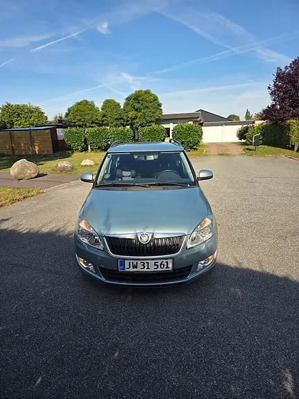 Skoda Fabia 2013 photo 3