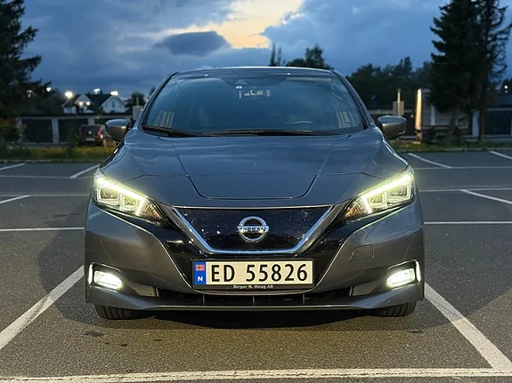 Nissan Leaf 2022 photo 2