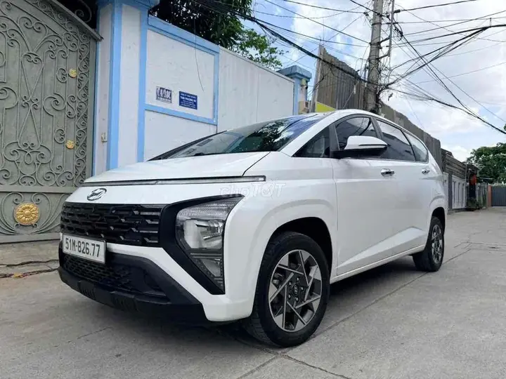 Hyundai Stargazer