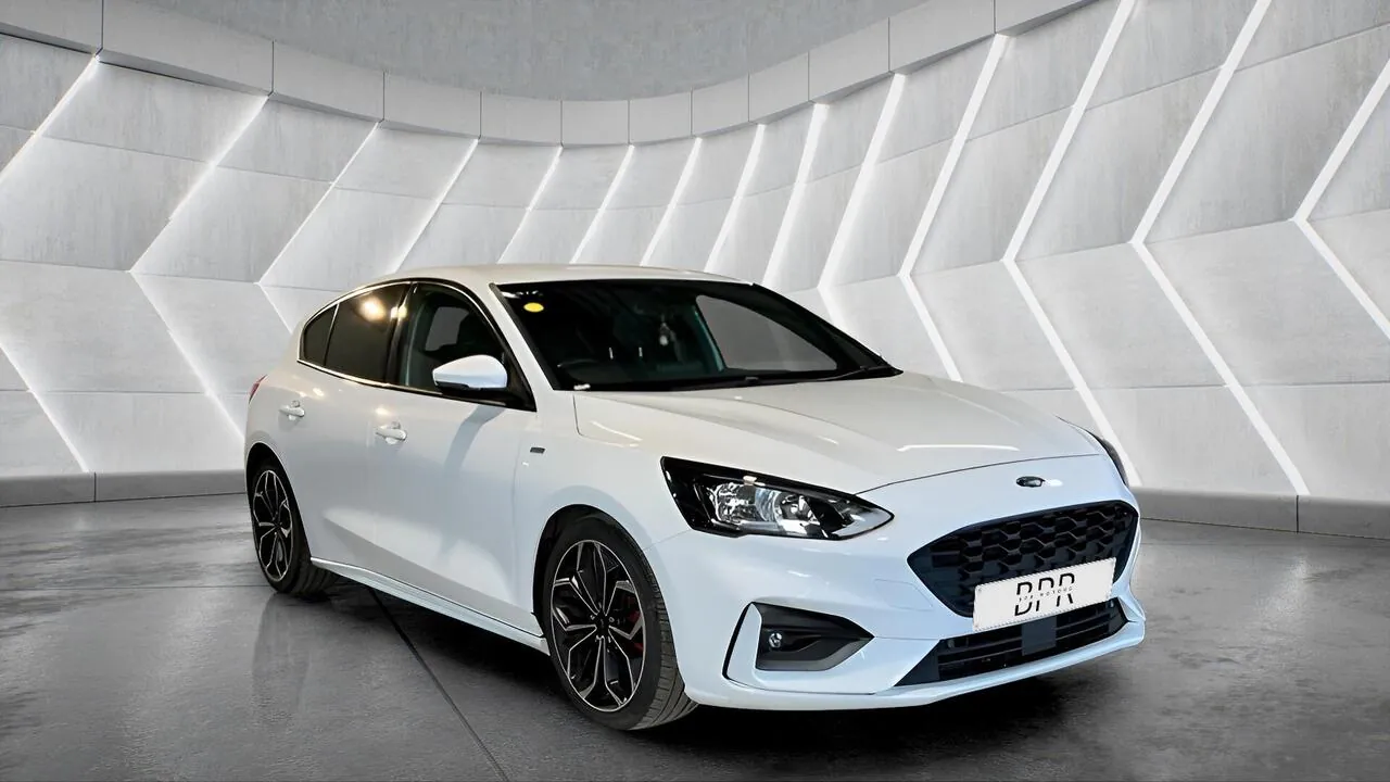 Ford Focus 2018 photo 2