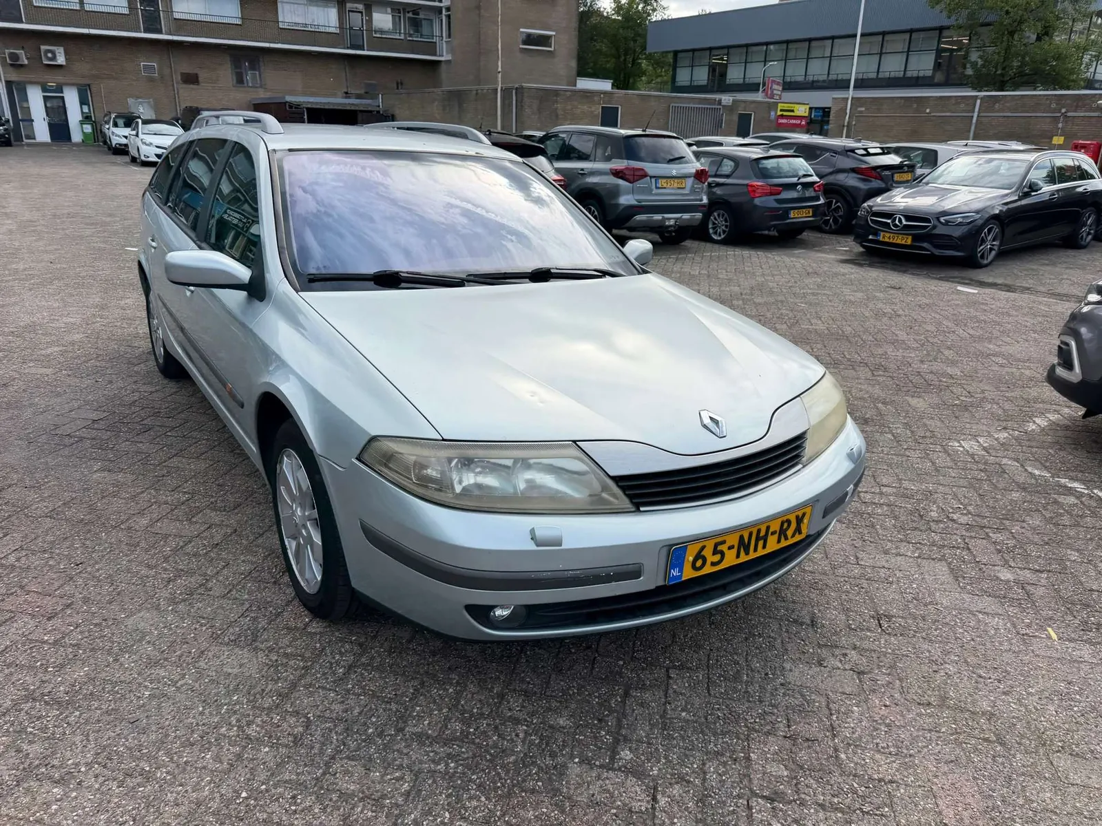 Renault Laguna 2003 photo 2