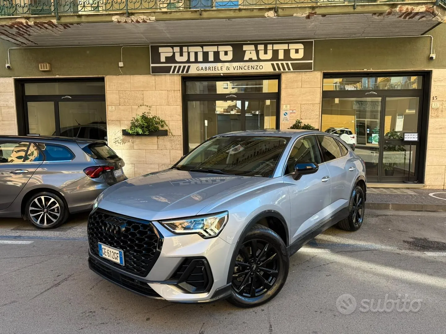 Audi Q3 2021 photo 2