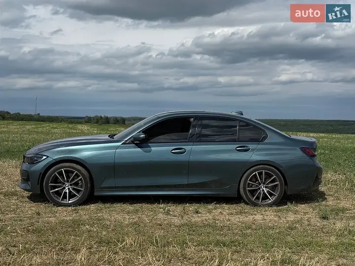 BMW 3 Series 2020 photo 4