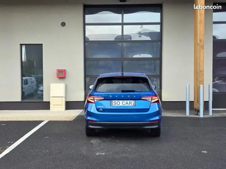 Skoda Fabia 2023 photo 3