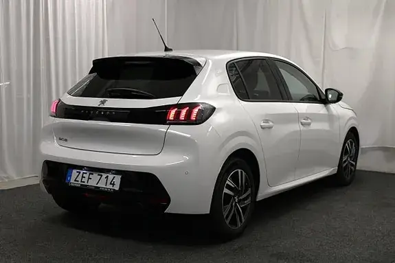 Peugeot 208 2023 photo 5