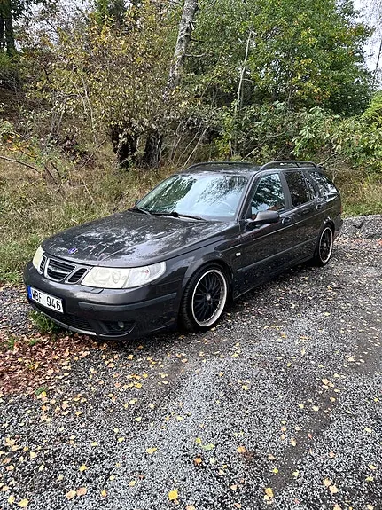 Saab 9-5 2004 photo 2