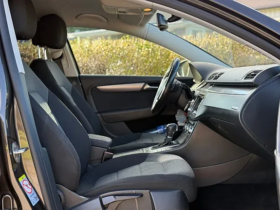 Volkswagen Passat 2014 photo 2