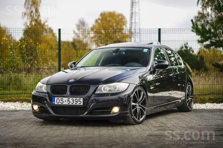 BMW 330