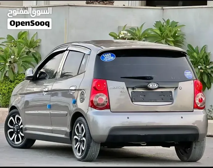 Kia Morning 2010 photo 2