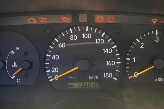 Toyota Hiace 2007 photo 2