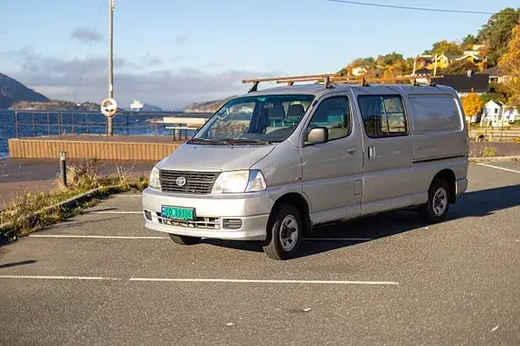 Toyota Hiace 2007 photo 3