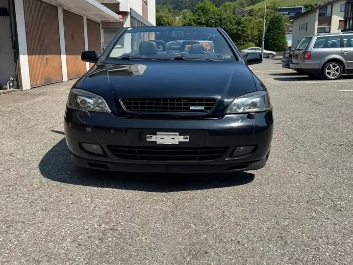 Opel Astra 2004 photo 2