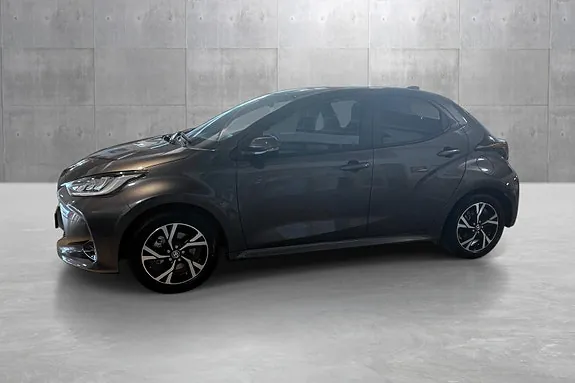 Toyota Yaris 2024 photo 2