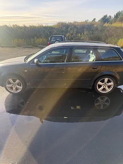 Audi A4 2004 photo 4