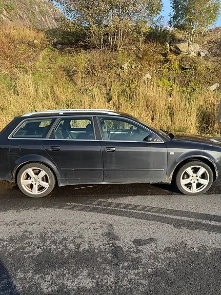 Audi A4 2004 photo 5