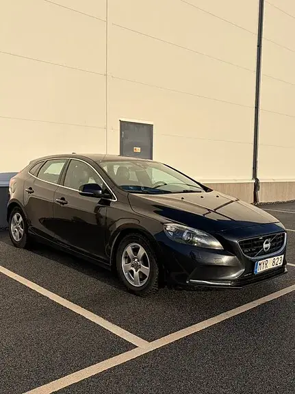 Volvo V40 2013 photo 2