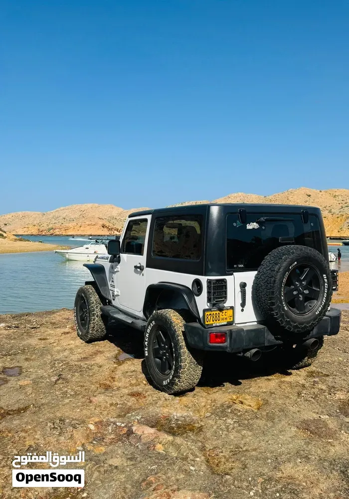 Jeep Wrangler 2014 photo 2