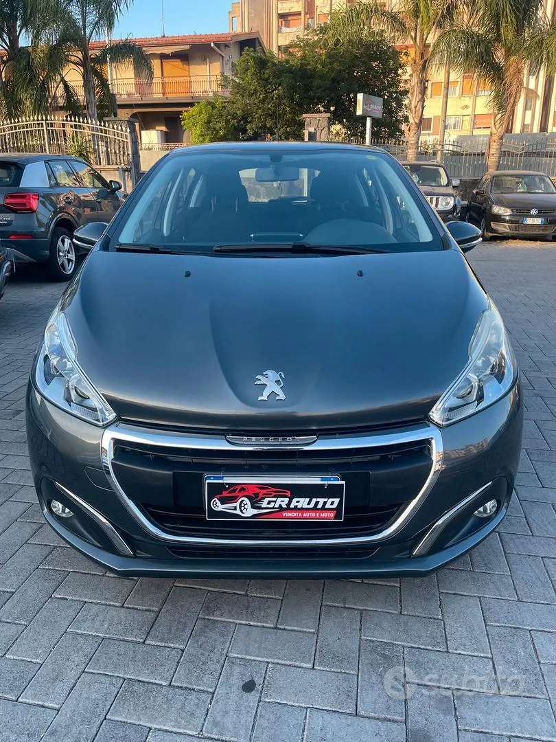 Peugeot 208 2016 photo 3