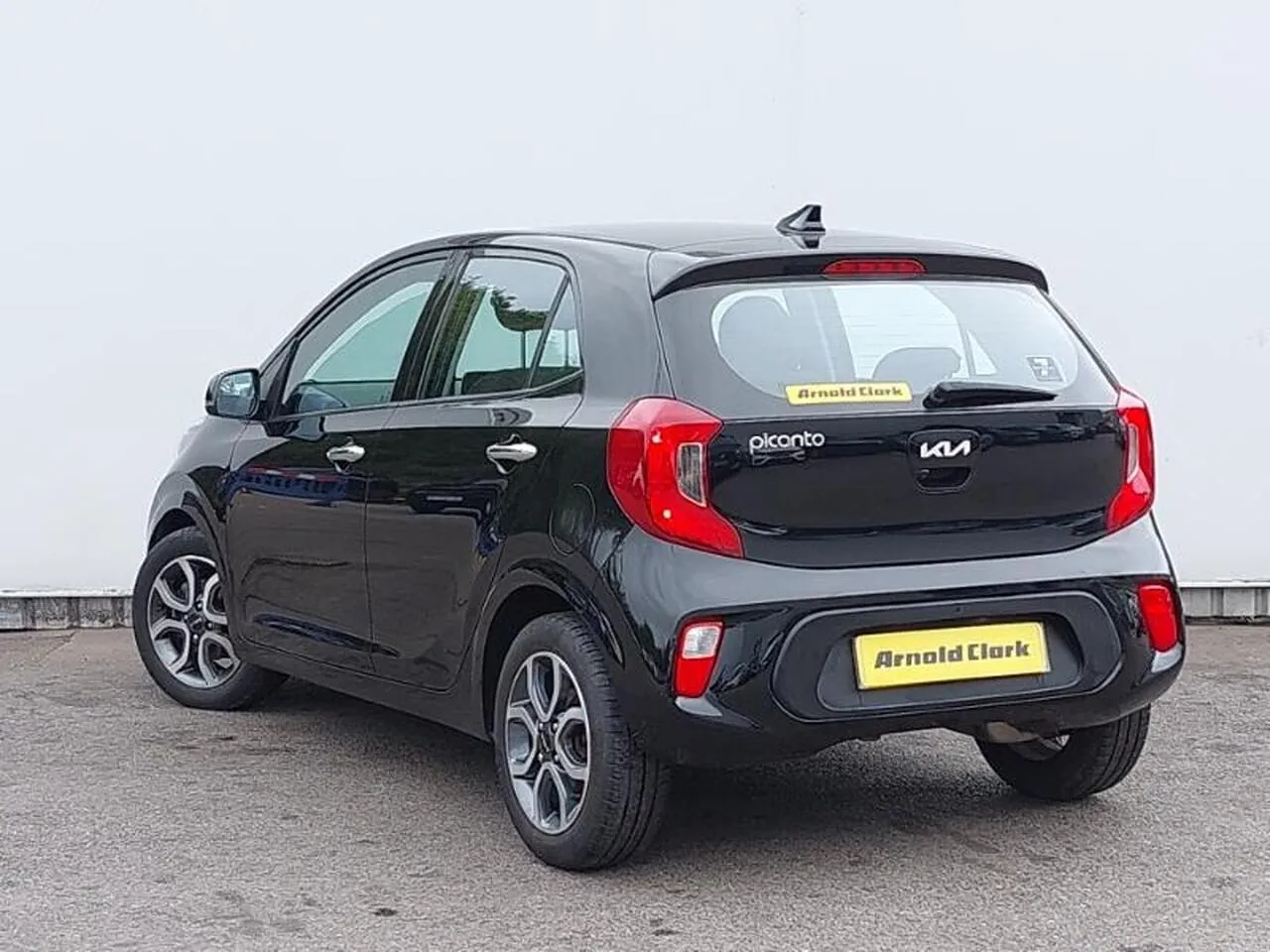 Kia Picanto 2023 photo 2