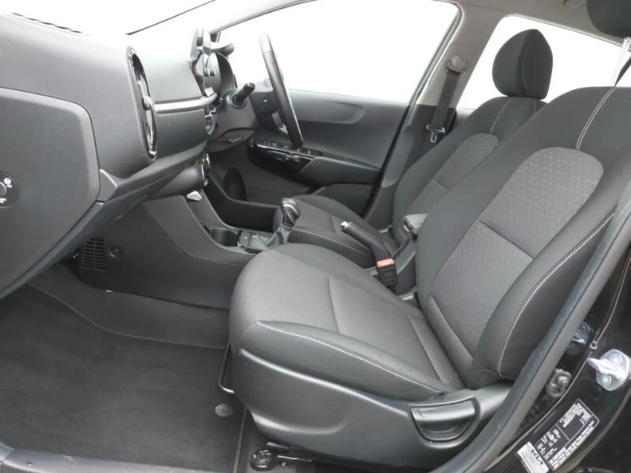Kia Picanto 2023 photo 5