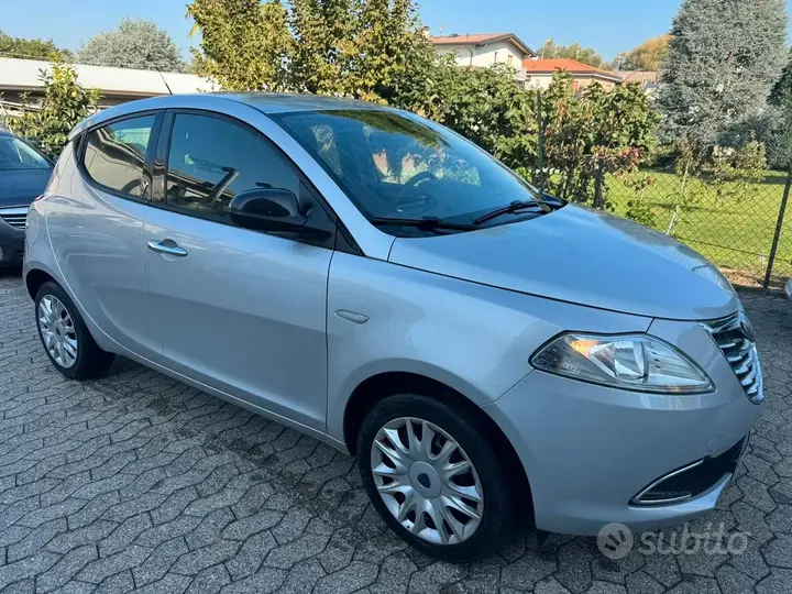 Lancia Ypsilon 2013 photo 3