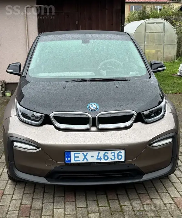 BMW I3