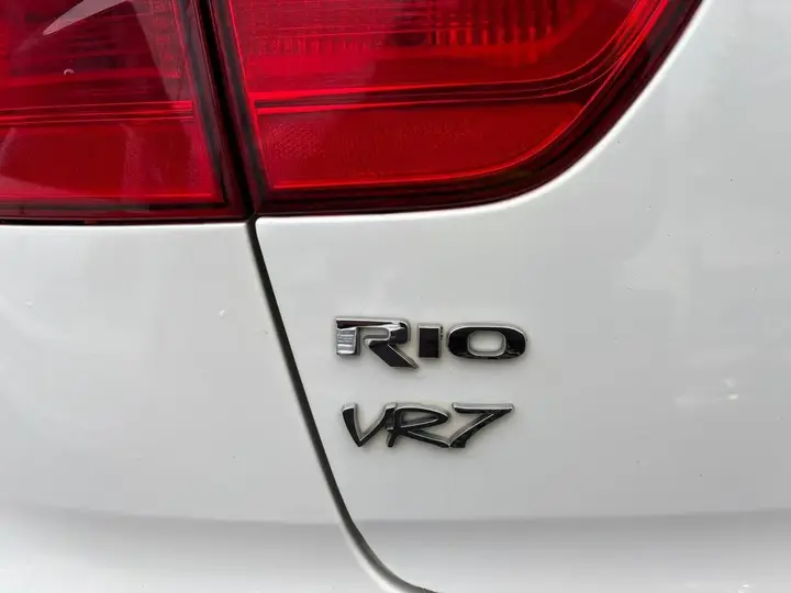Kia Rio 2014 photo 5